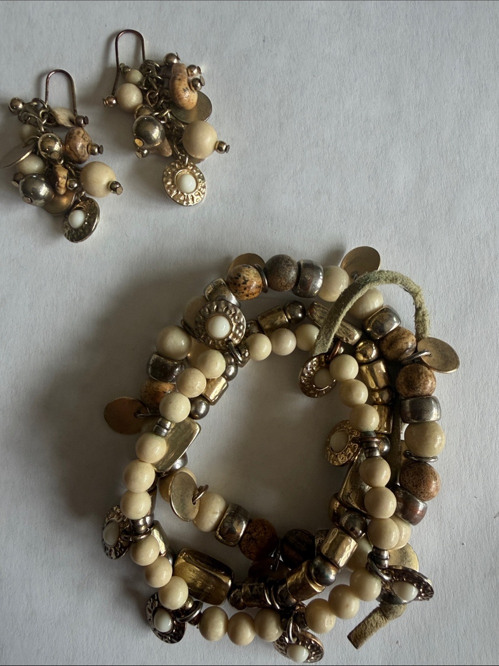 Cream & Metallic Bead Bracelet and Earring Set
7426